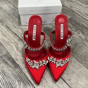 Authentic Manolo Blahnik Lurum Mules